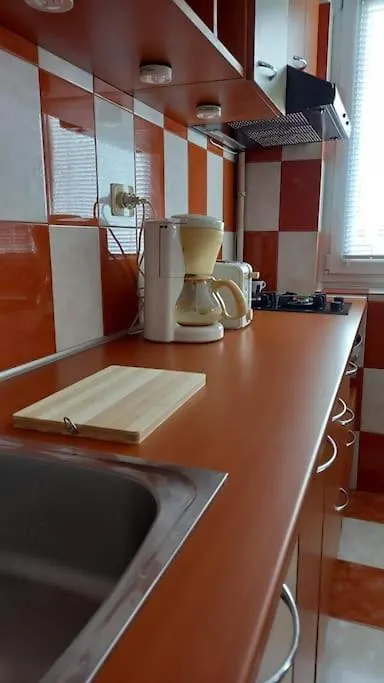 Cozy Place Bucureşti 0*,  România